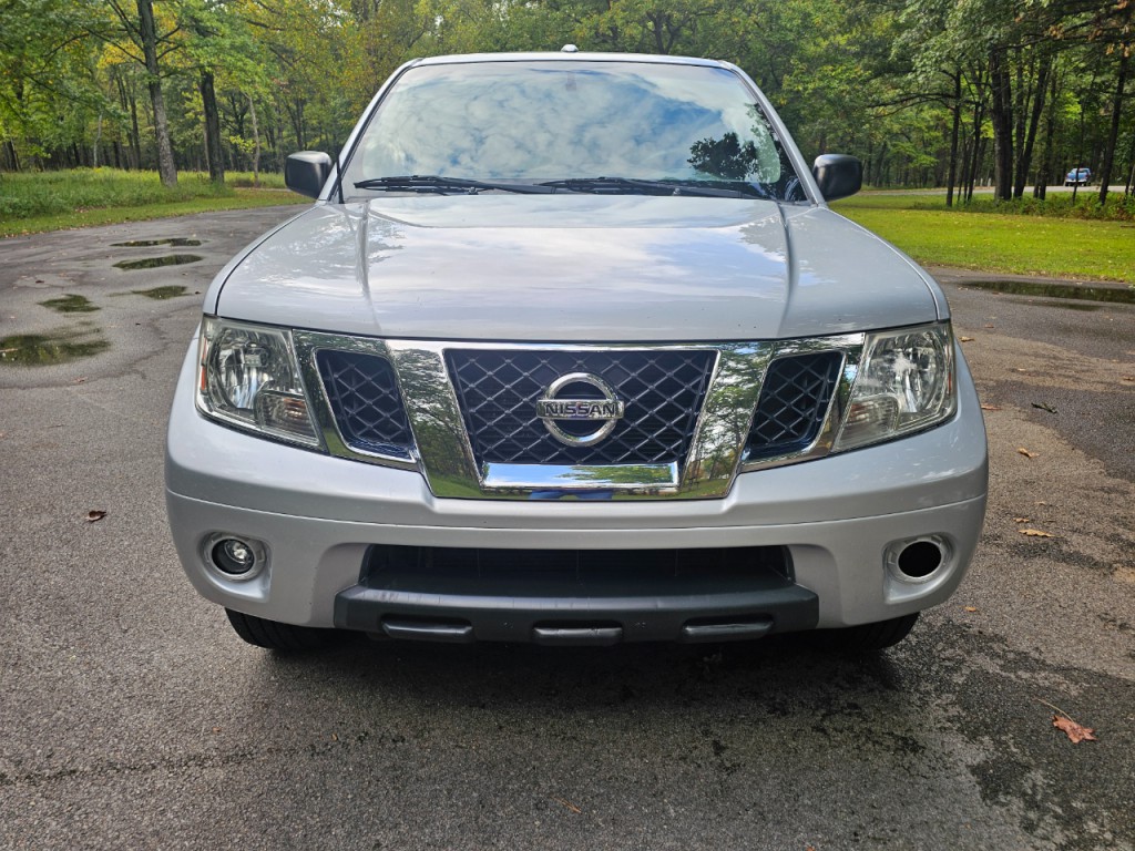 2016 Nissan Frontier Image 13