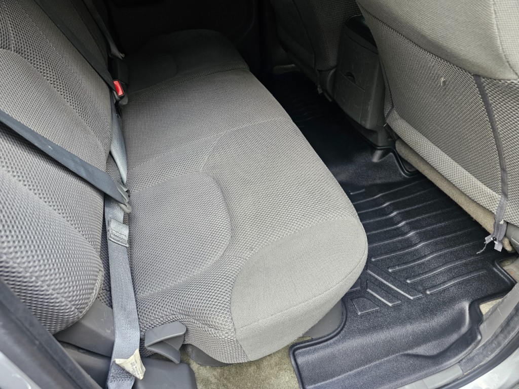 2016 Nissan Frontier Image 18