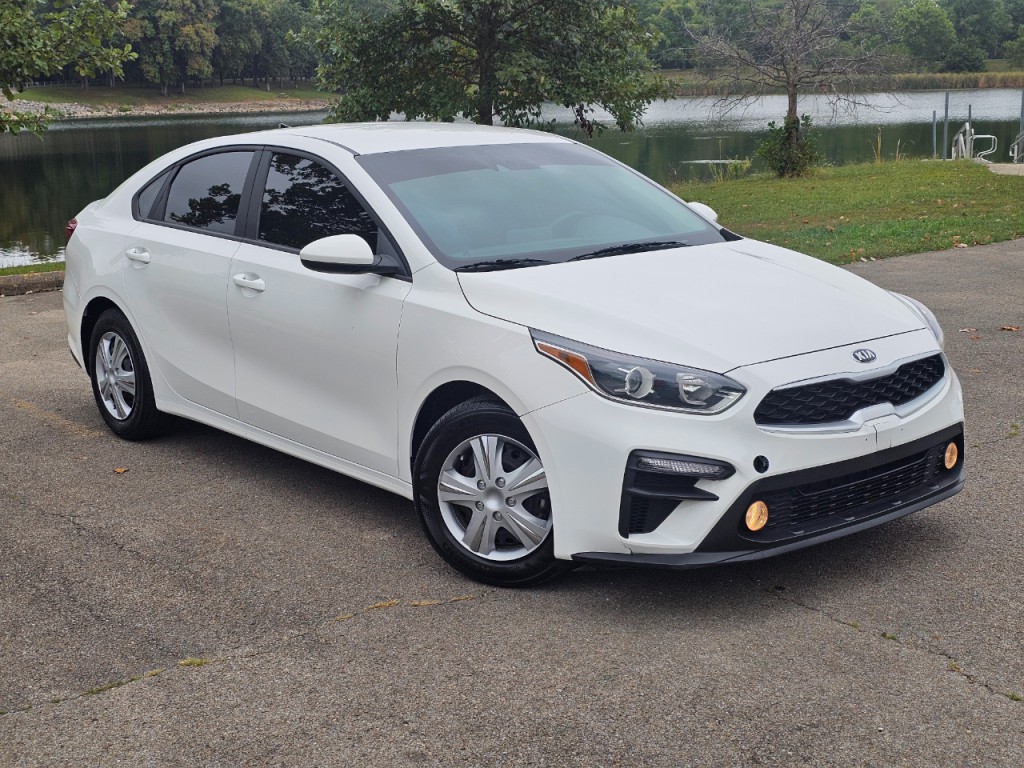 2021 Kia Forte Image 2