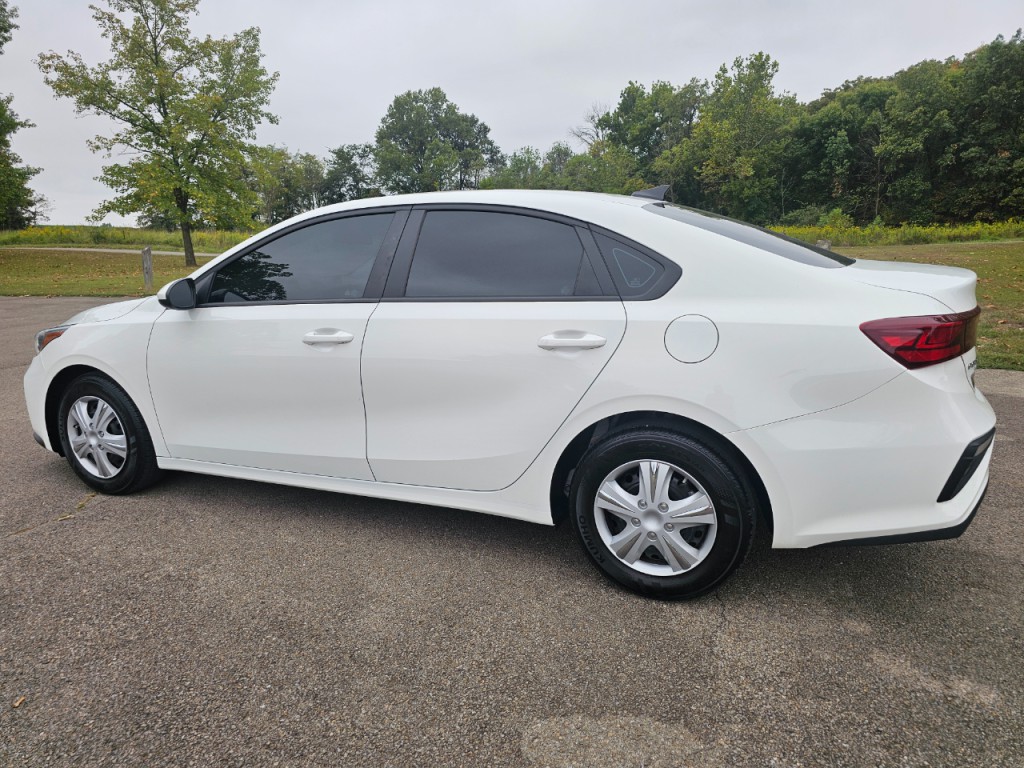 2021 Kia Forte Image 9