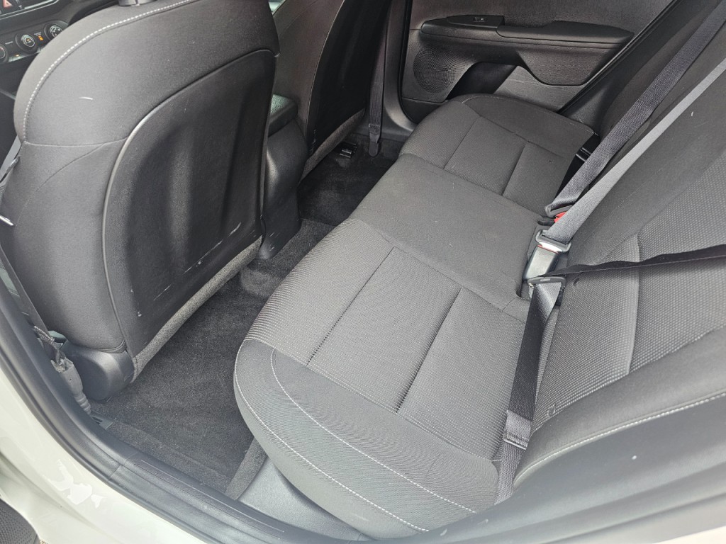 2021 Kia Forte Image 21