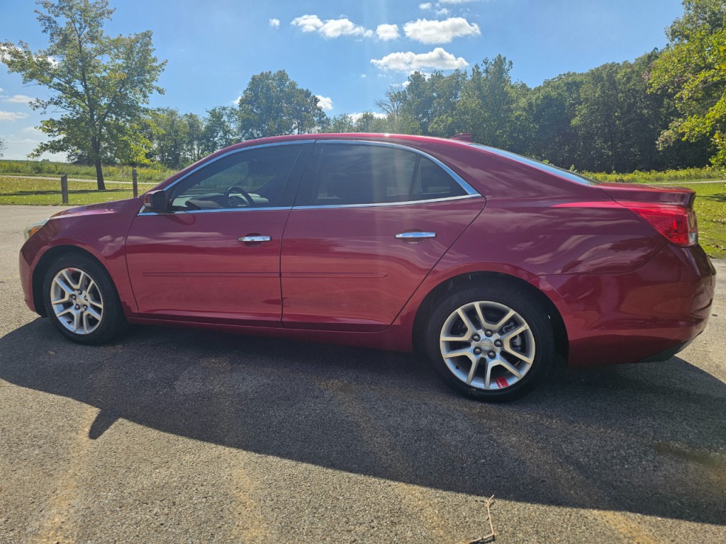 2013 Chevrolet Malibu Image 9