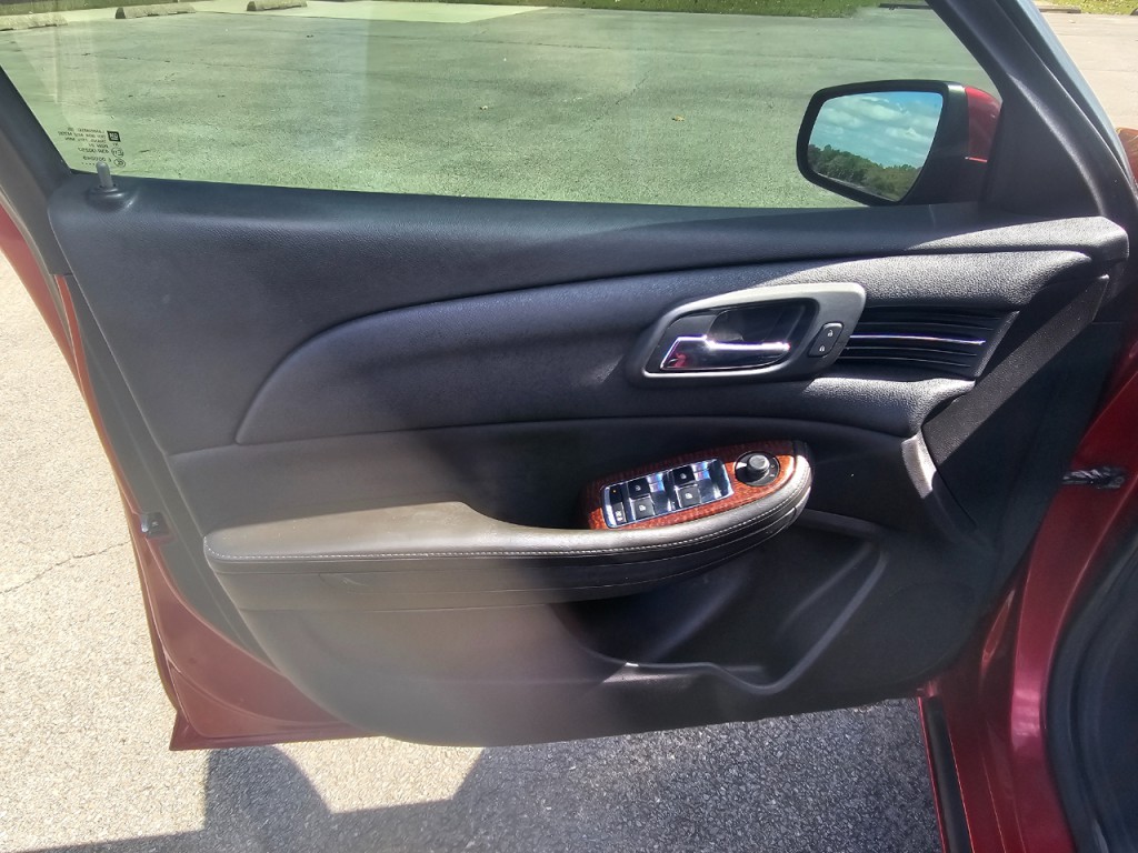 2013 Chevrolet Malibu Image 24