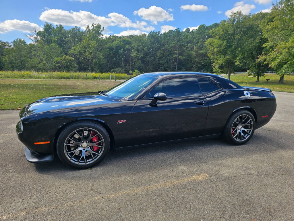 2016 Dodge Challenger Image 11