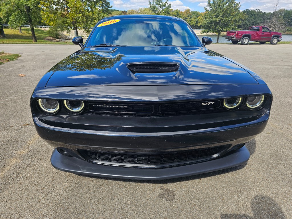 2016 Dodge Challenger Image 13