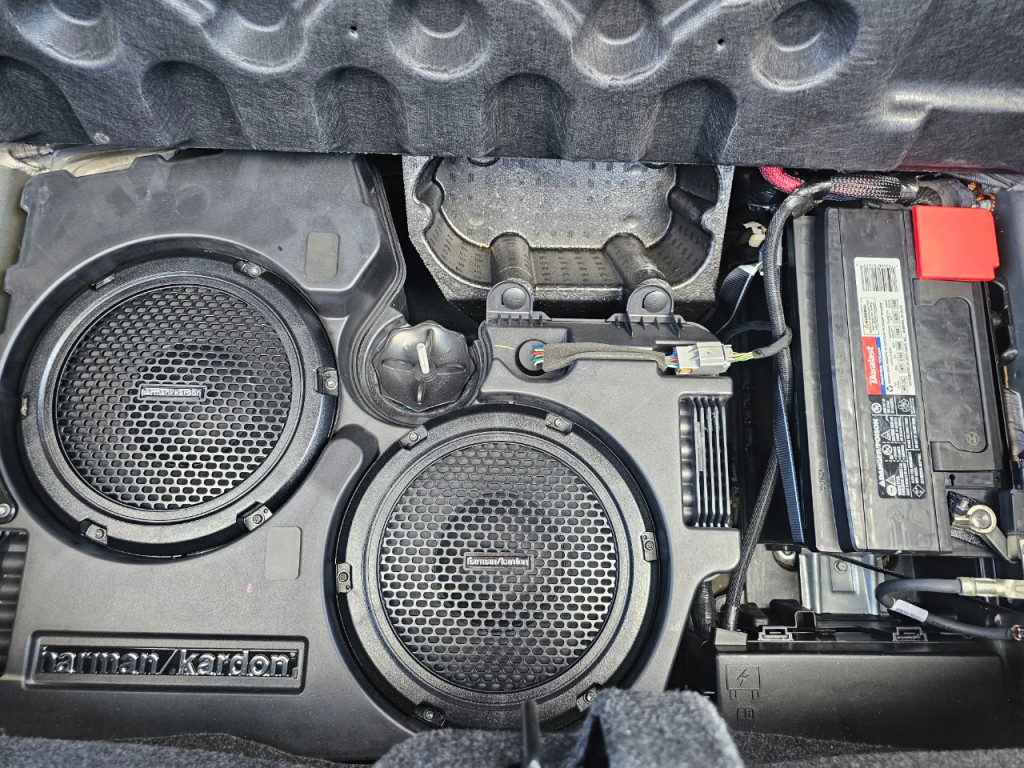 2016 Dodge Challenger Image 22