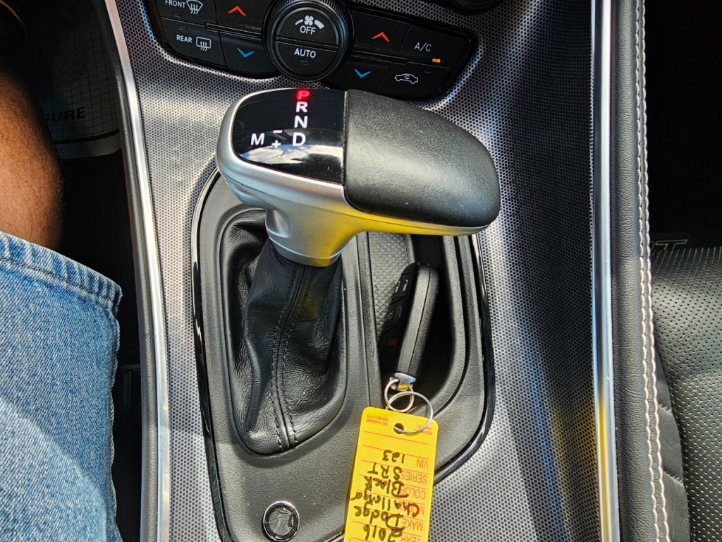 2016 Dodge Challenger Image 44