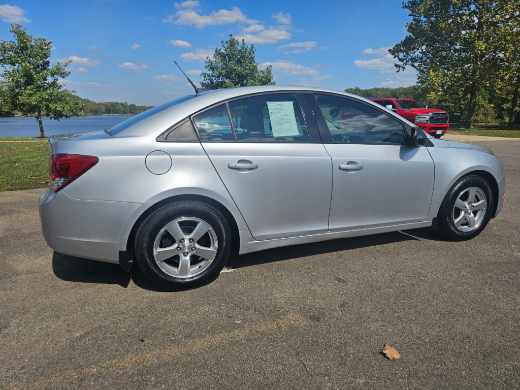 2014 Chevrolet Cruze Image 5