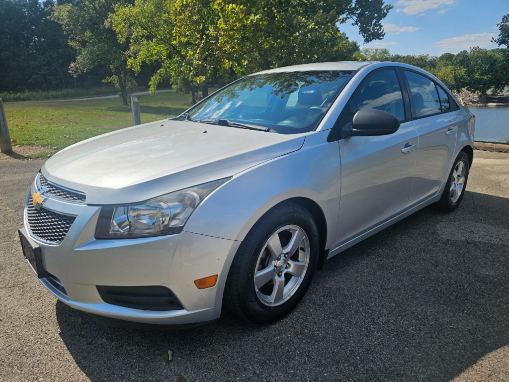 2014 Chevrolet Cruze Image 12