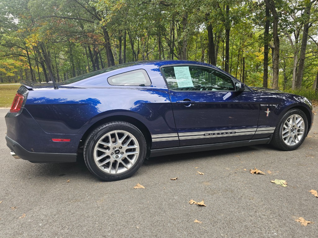 2012 Ford Mustang Image 5
