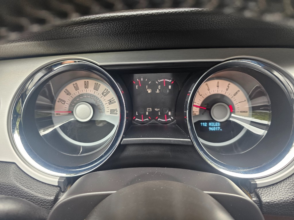 2012 Ford Mustang Image 34