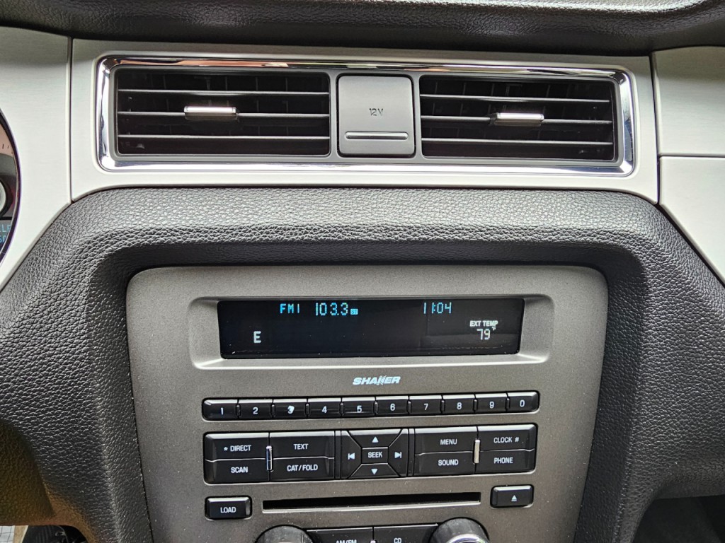 2012 Ford Mustang Image 36