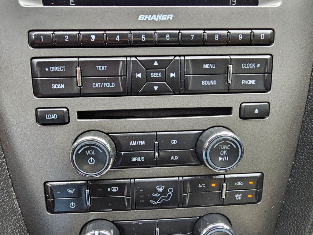 2012 Ford Mustang Image 38