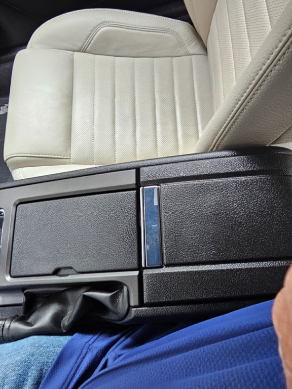 2012 Ford Mustang Image 42