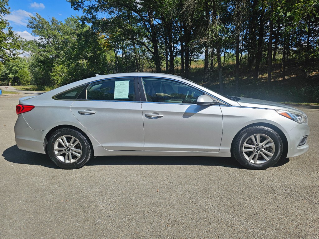 2016 Hyundai Sonata Image 4