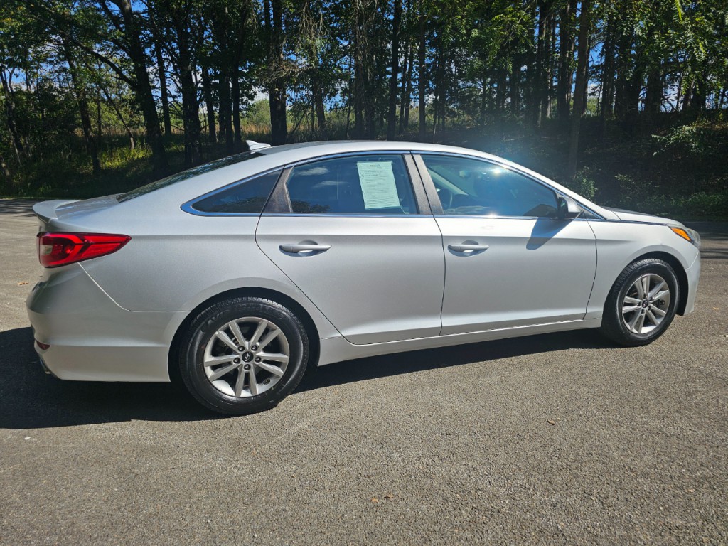 2016 Hyundai Sonata Image 5