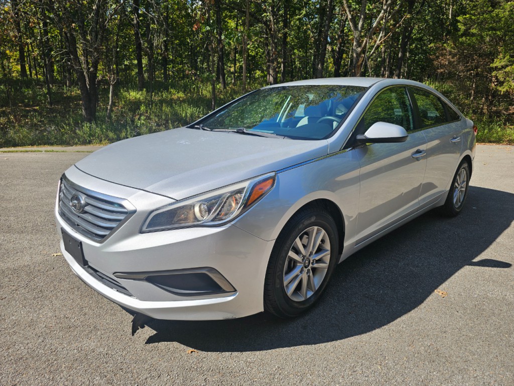 2016 Hyundai Sonata Image 12