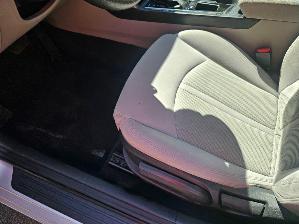 2016 Hyundai Sonata Image 23