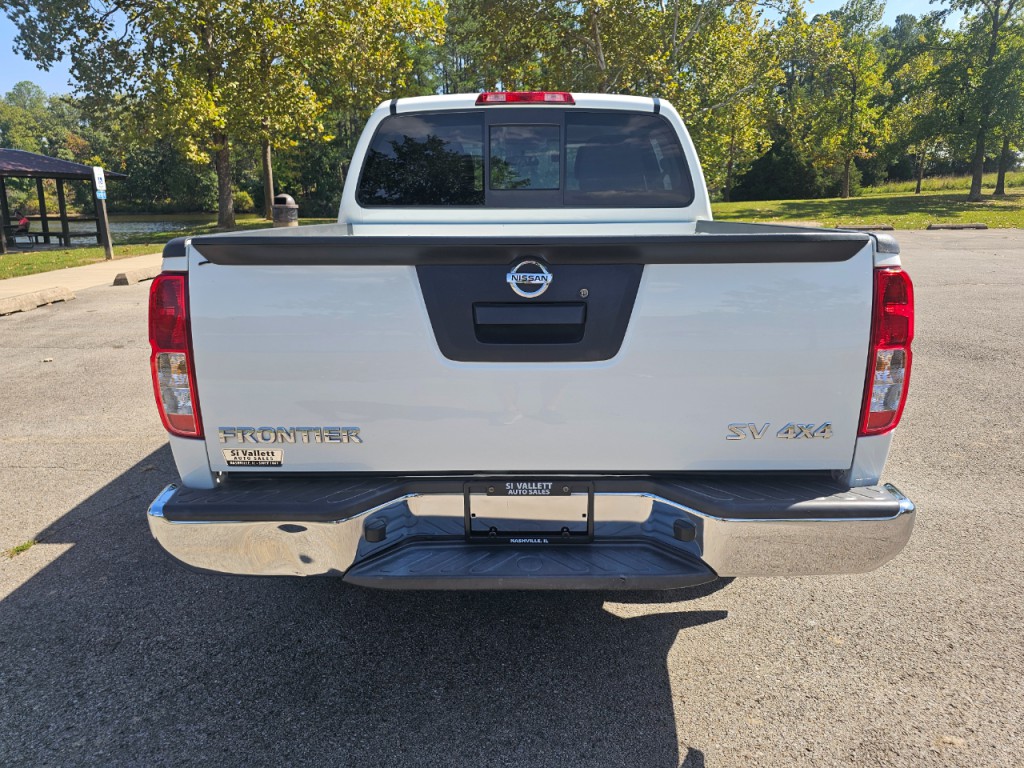 2016 Nissan Frontier Image 7