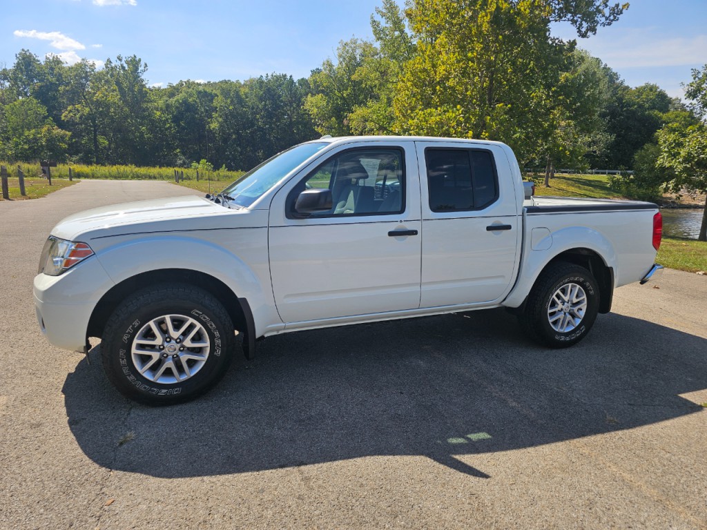 2016 Nissan Frontier Image 11