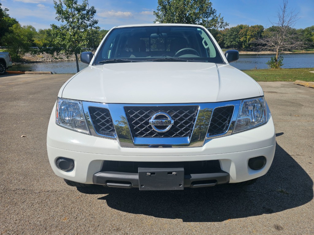 2016 Nissan Frontier Image 13