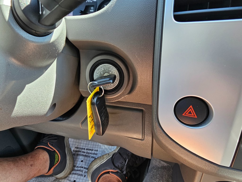 2016 Nissan Frontier Image 36