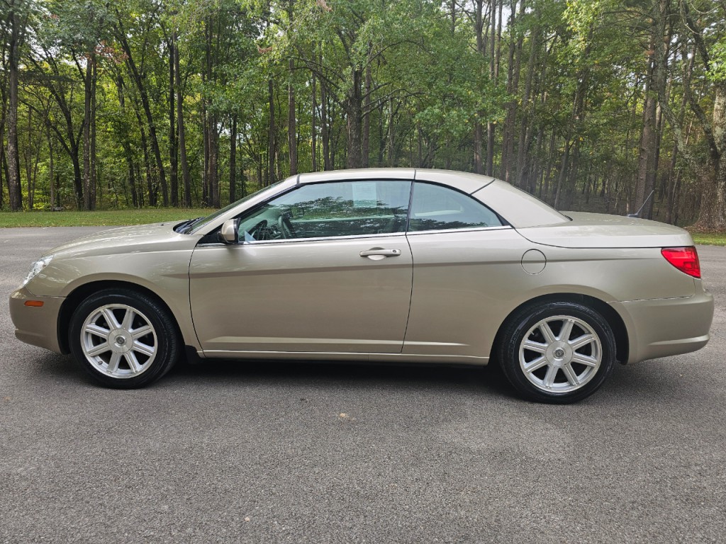 2008 Chrysler Sebring Image 10