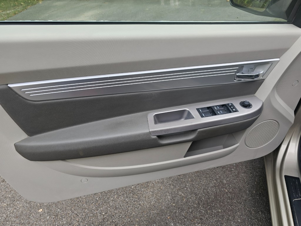 2008 Chrysler Sebring Image 19