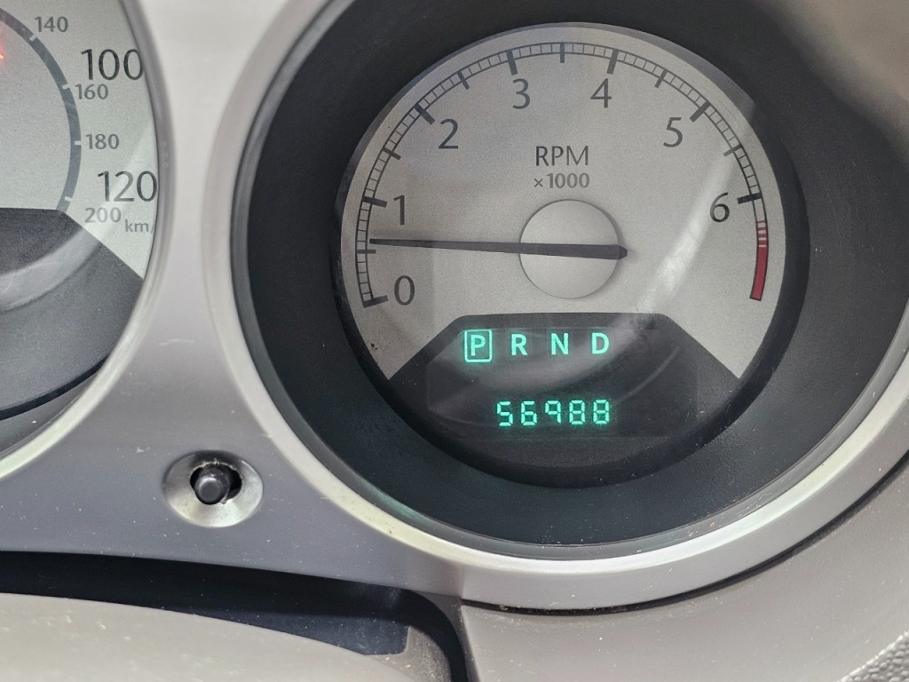 2008 Chrysler Sebring Image 32