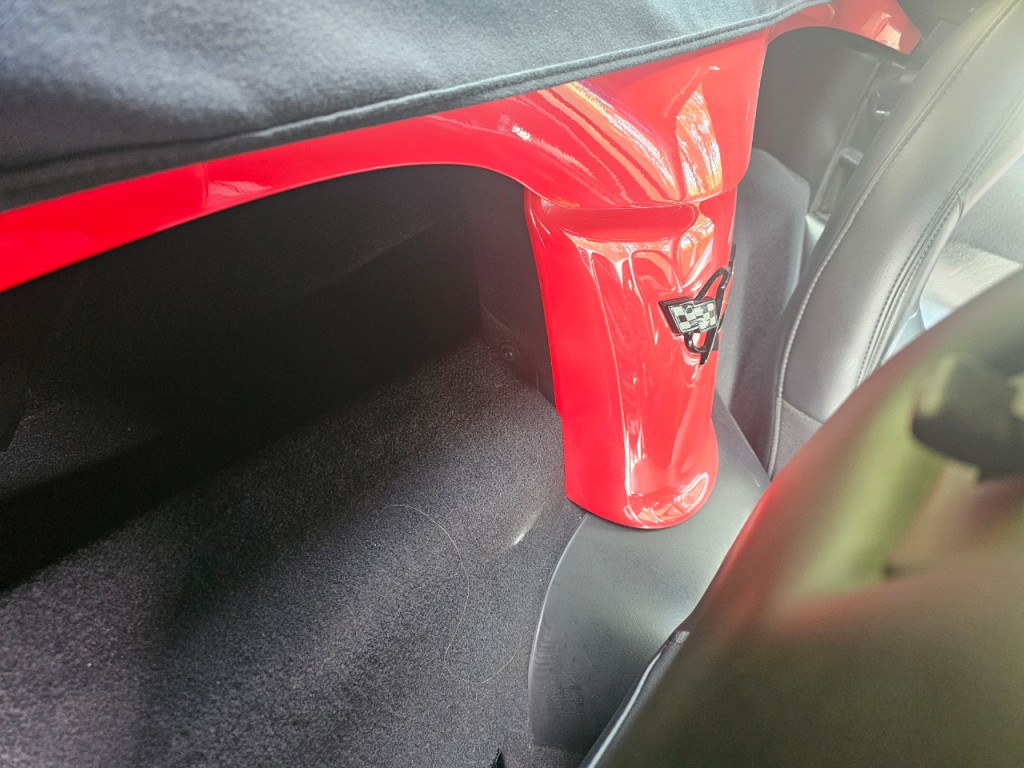 2004 Chevrolet Corvette Image 18