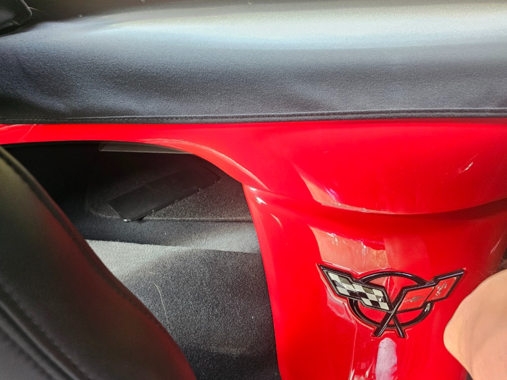 2004 Chevrolet Corvette Image 40