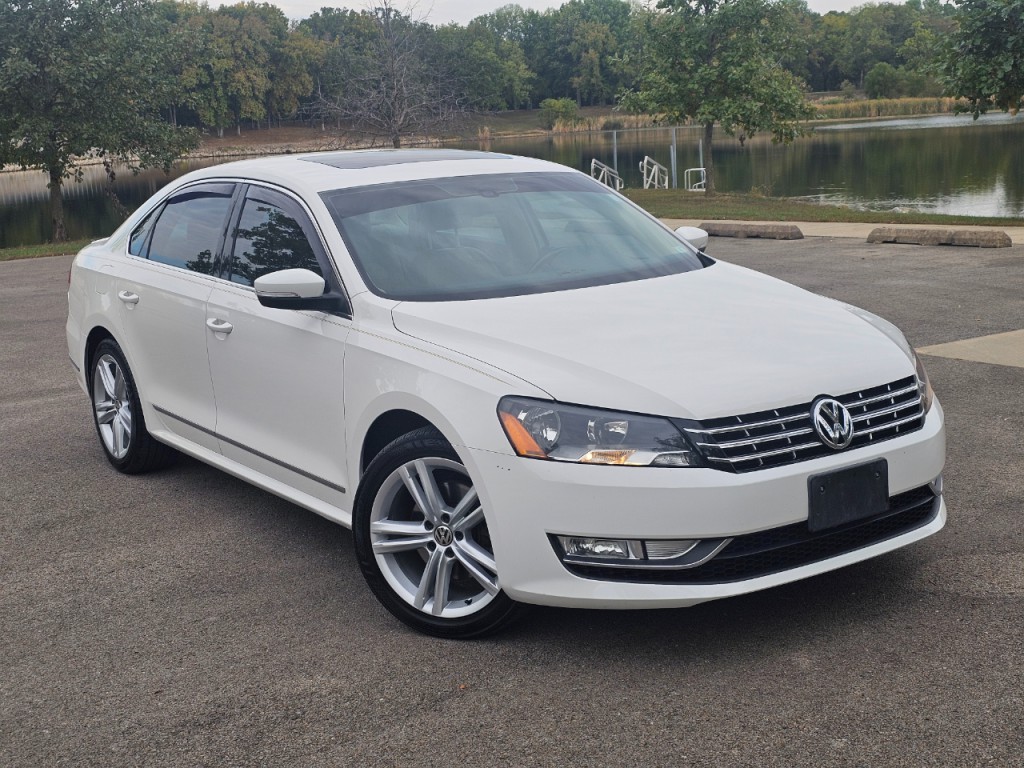 2015 Volkswagen Passat Image 2