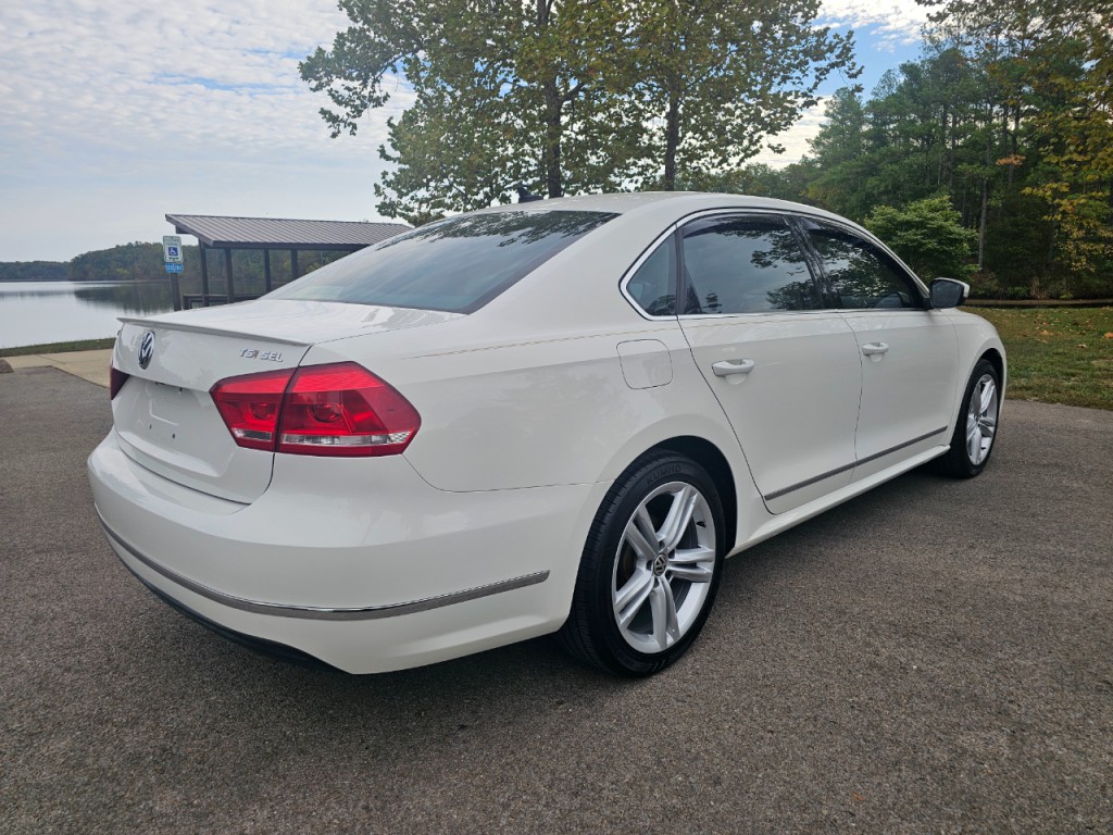 2015 Volkswagen Passat Image 6