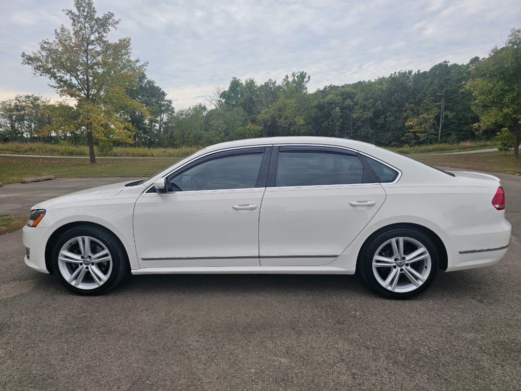 2015 Volkswagen Passat Image 10