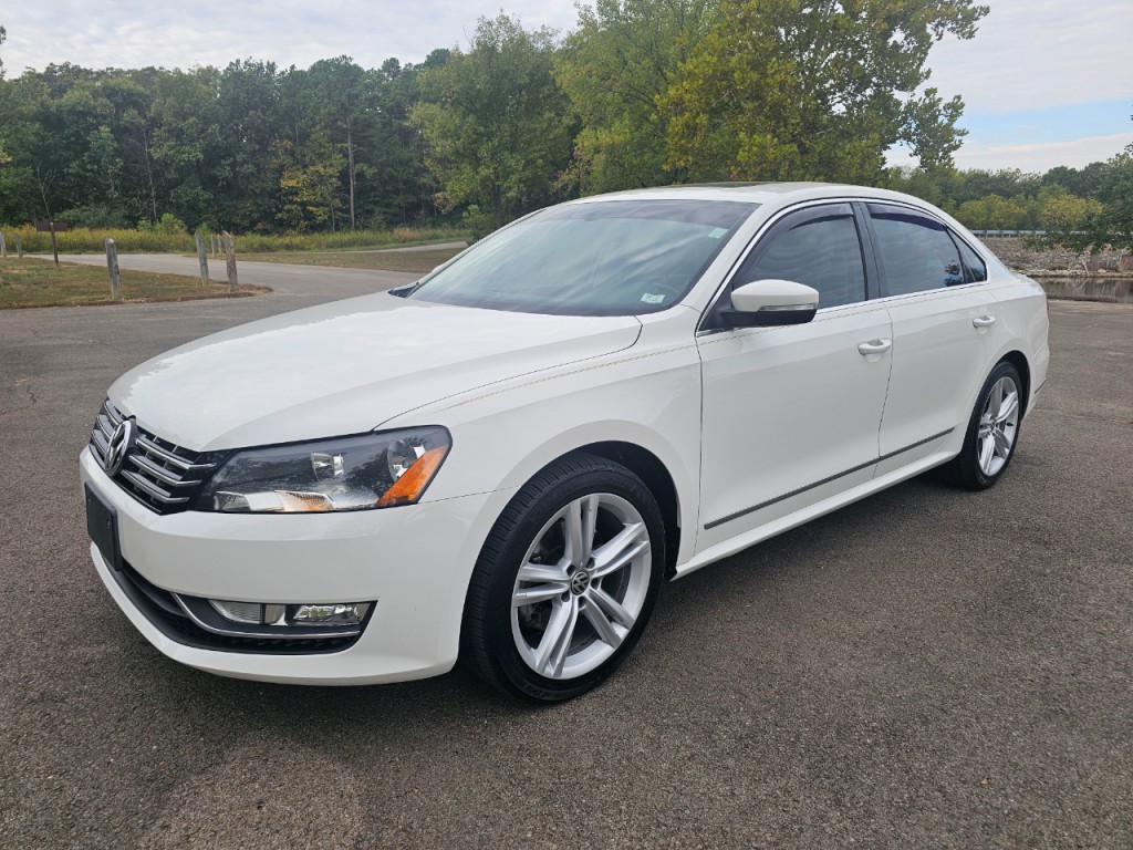 2015 Volkswagen Passat Image 12