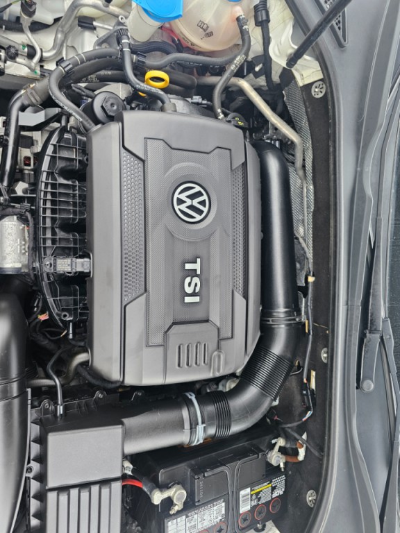 2015 Volkswagen Passat Image 29