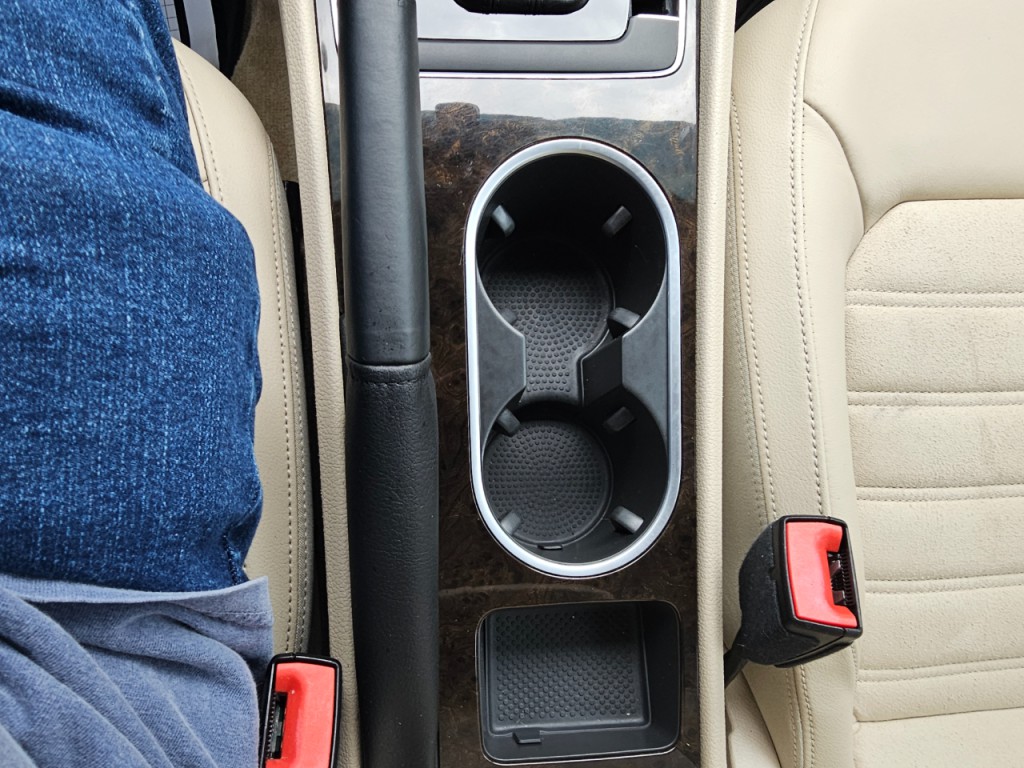 2015 Volkswagen Passat Image 44