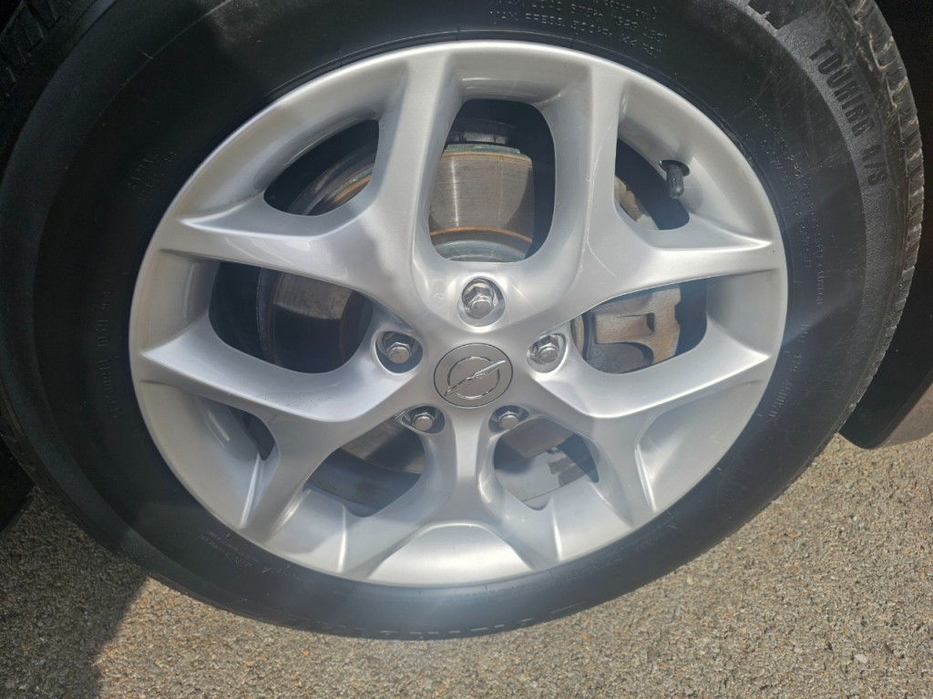 2017 Chrysler Pacifica Image 15