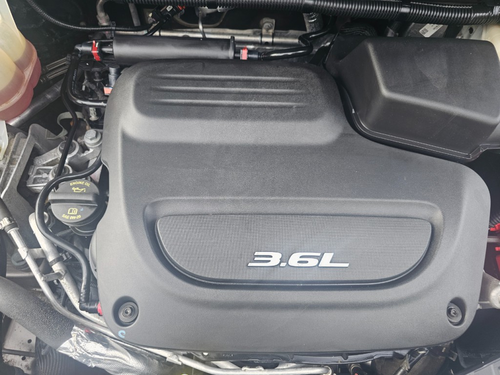 2017 Chrysler Pacifica Image 31