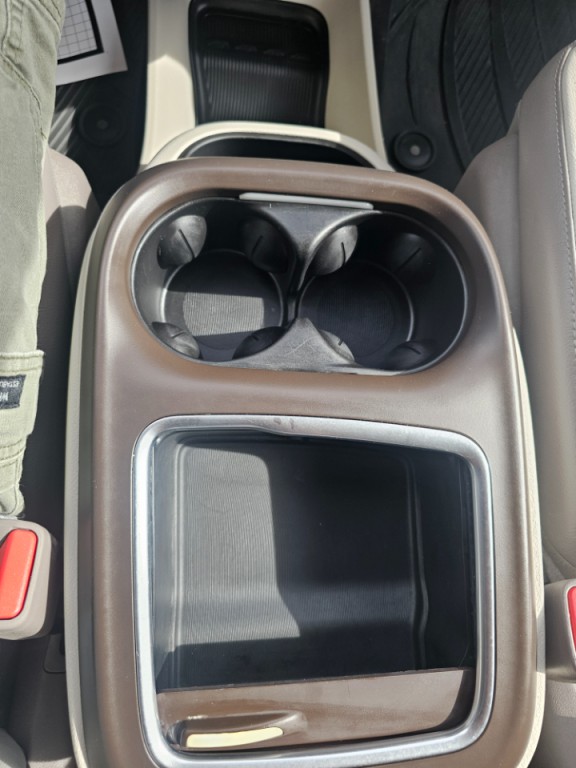 2017 Chrysler Pacifica Image 50