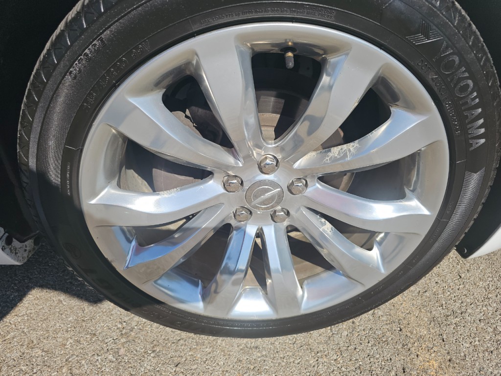 2018 Chrysler 300 Image 15