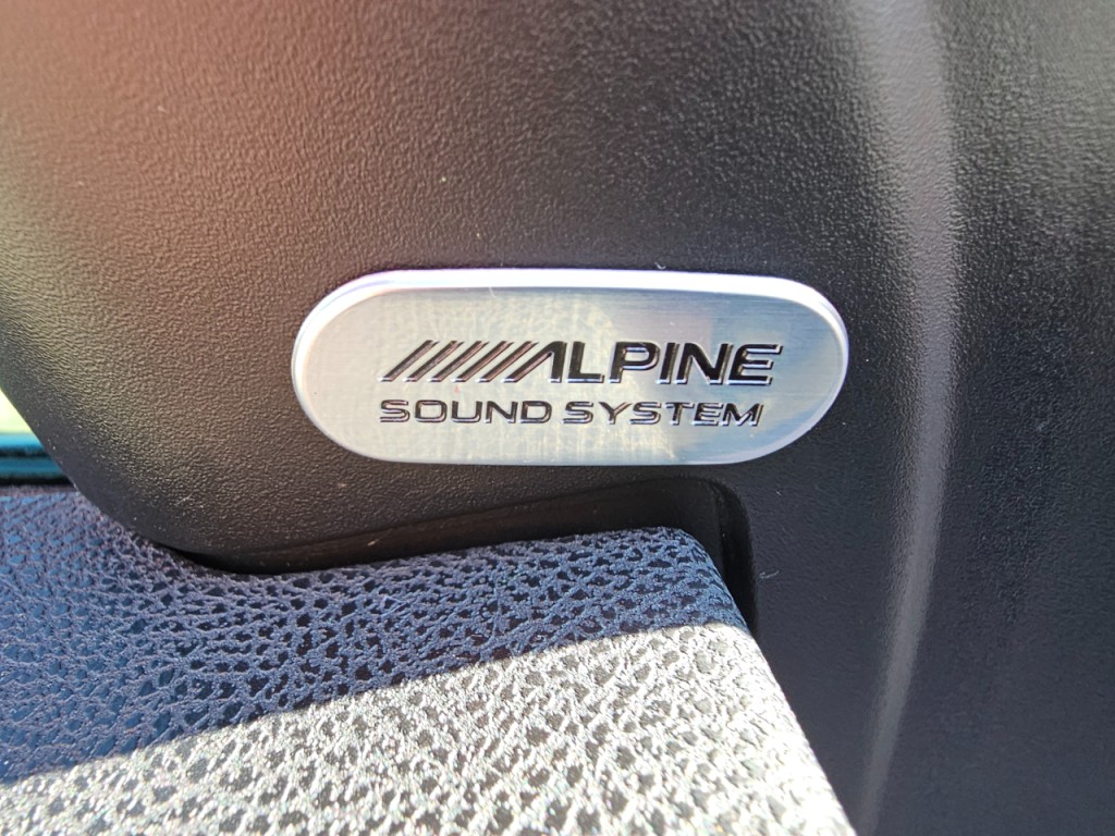2018 Chrysler 300 Image 28