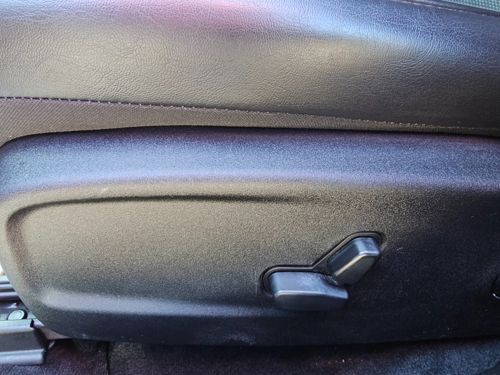 2018 Chrysler 300 Image 29