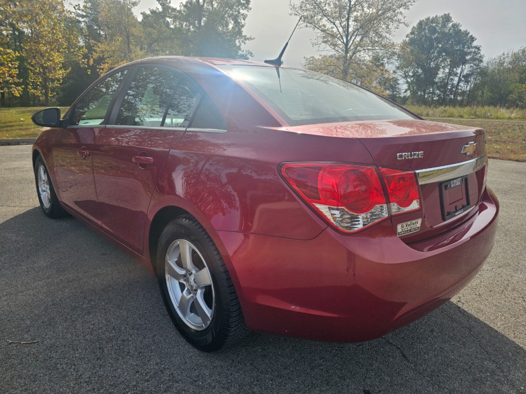 2013 Chevrolet Cruze Image 8