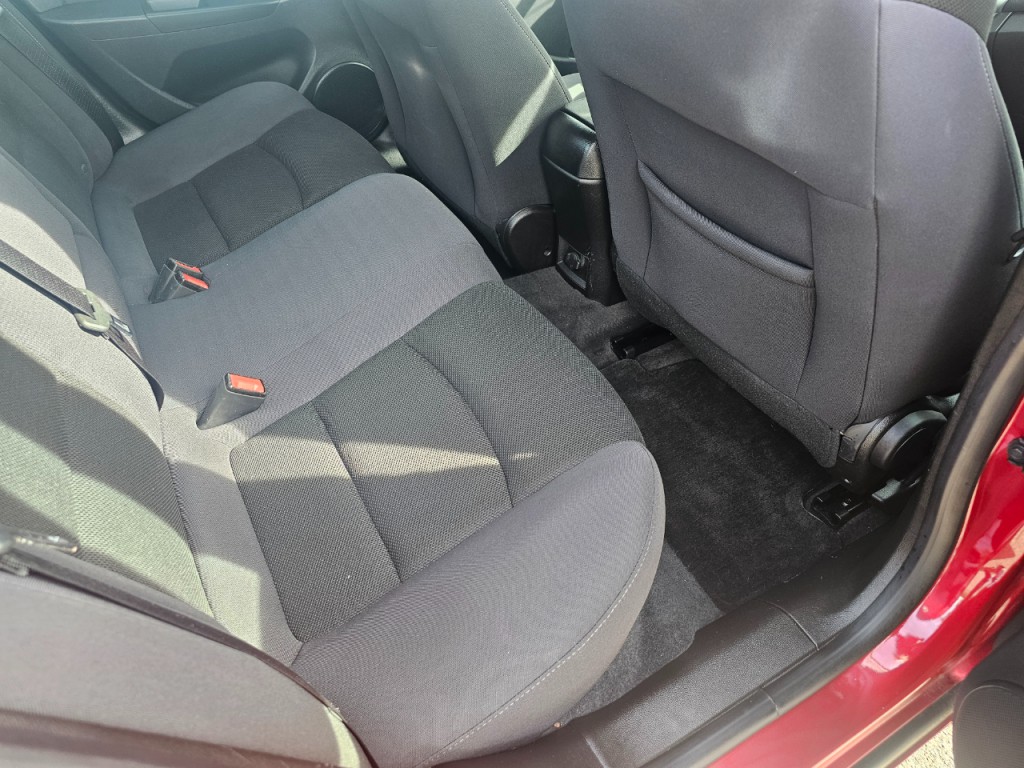 2013 Chevrolet Cruze Image 21