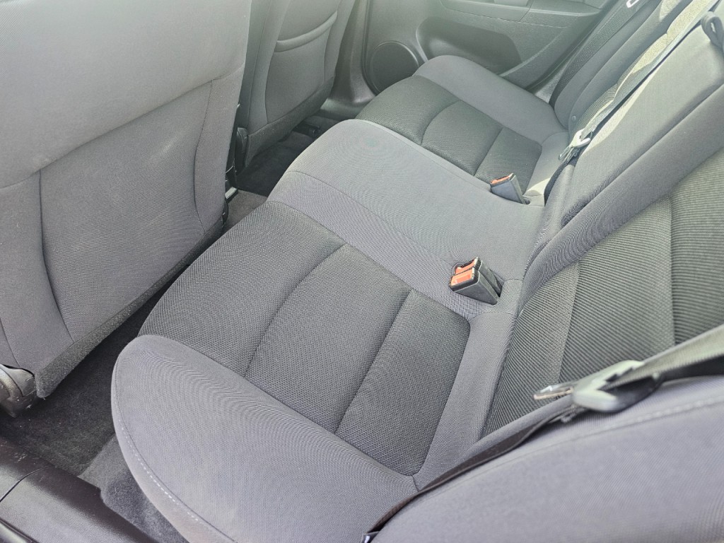 2013 Chevrolet Cruze Image 25