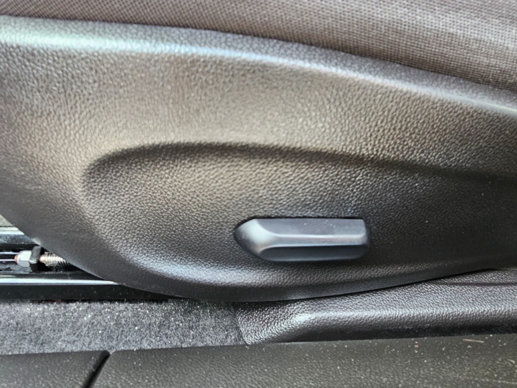 2013 Chevrolet Cruze Image 32