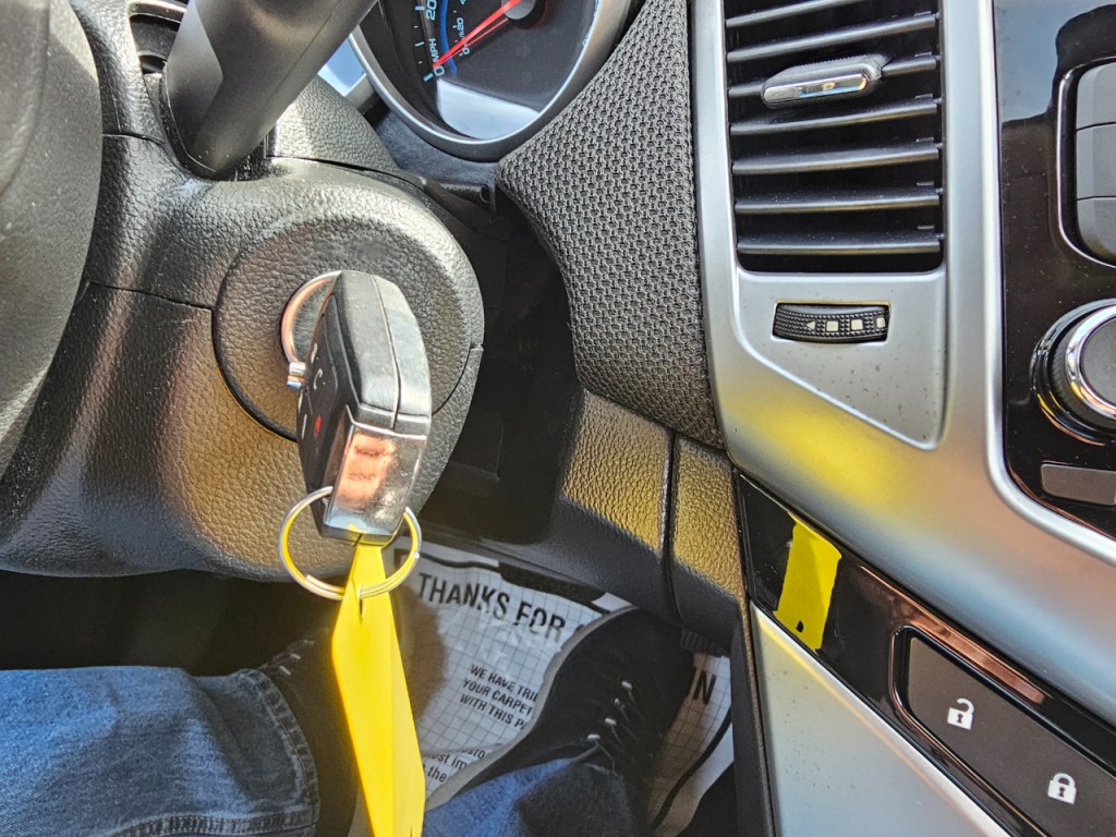 2013 Chevrolet Cruze Image 39