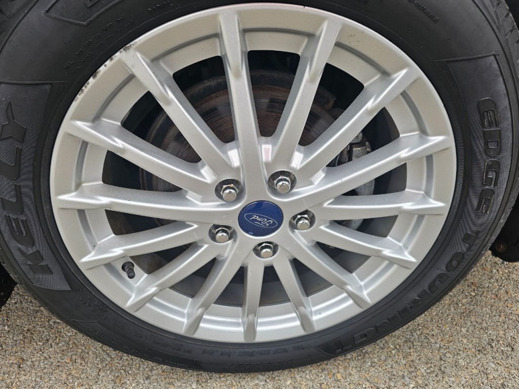 2014 Ford C-Max Image 15