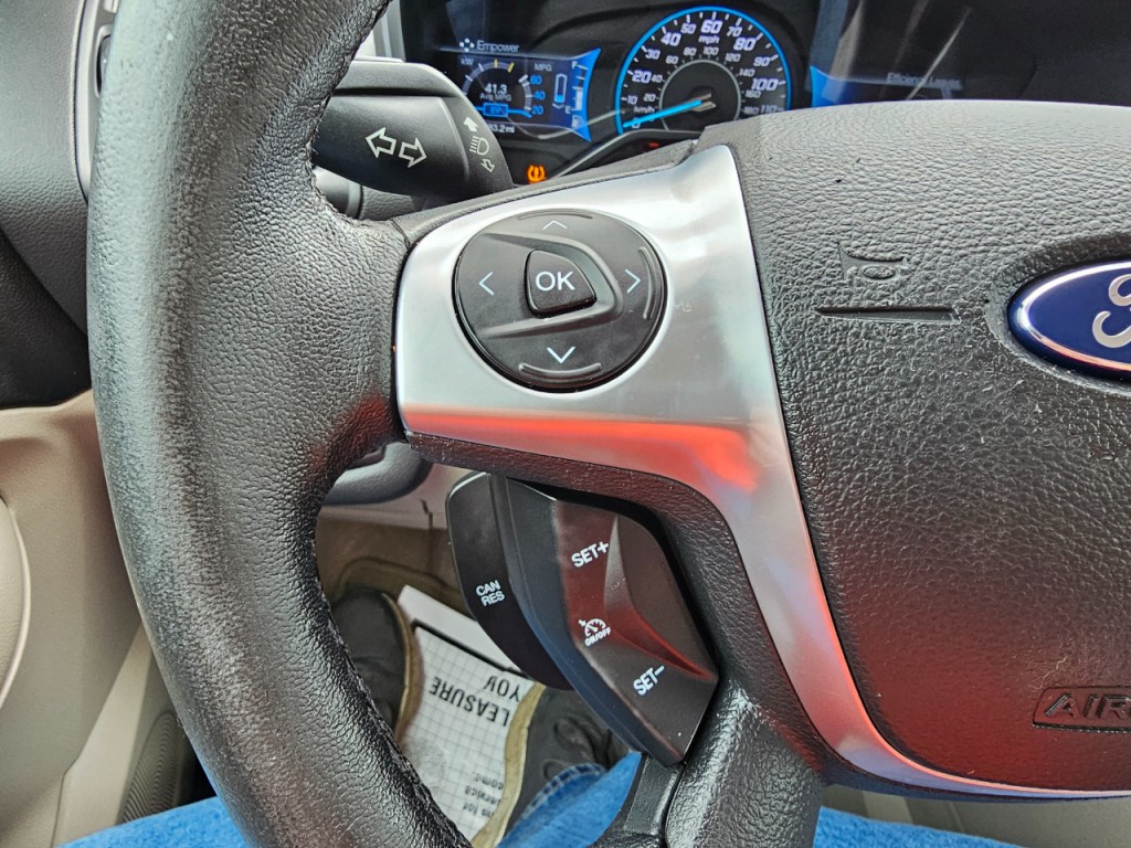 2014 Ford C-Max Image 35